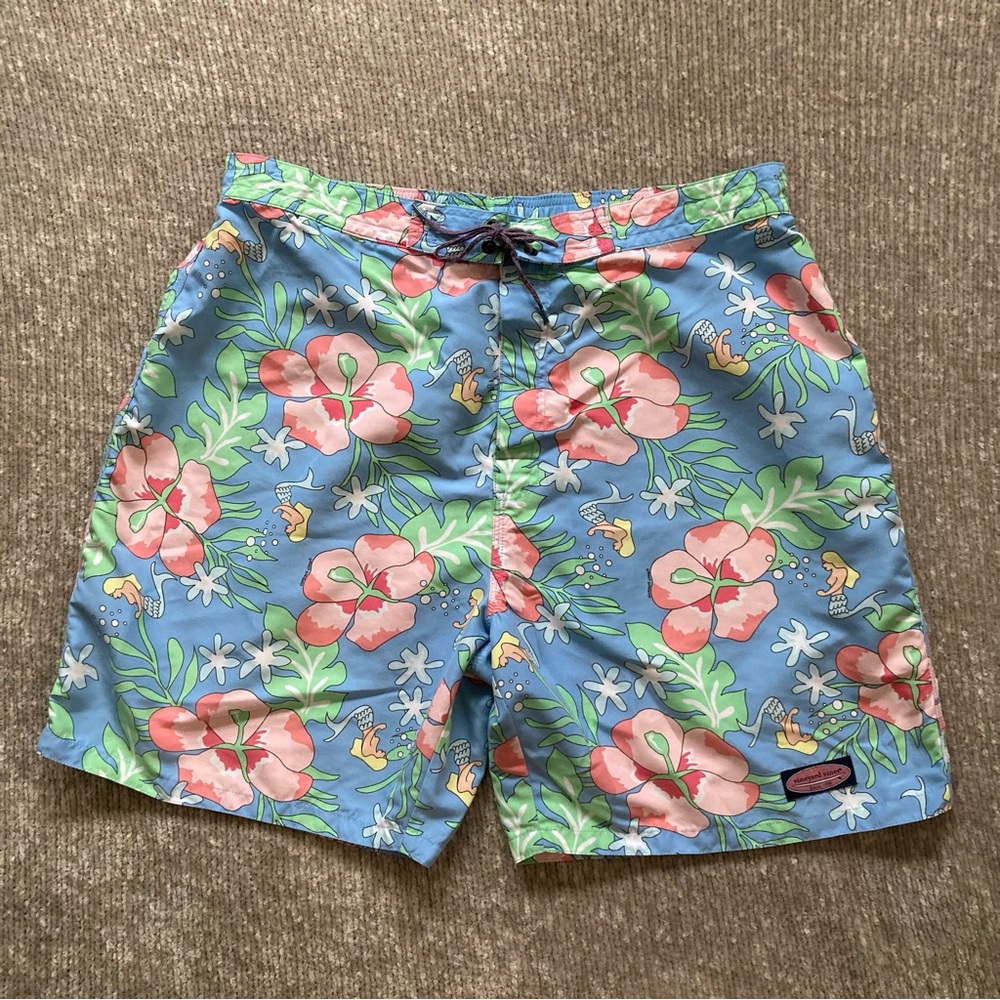 Vineyard Vines XL Floral‎ Mermaid Swim Trunks Board Shorts Preppy Resortwear